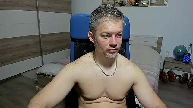 RobbyShawz online show from May 26, 3:37 am