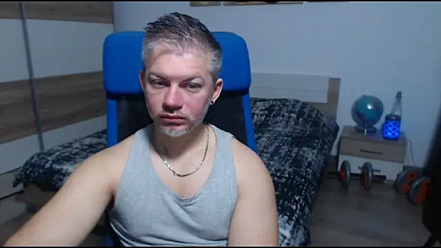 RobbyShawz online show from November 13, 5:55 am