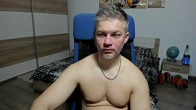RobbyShawz online show from May 5, 4:15 am