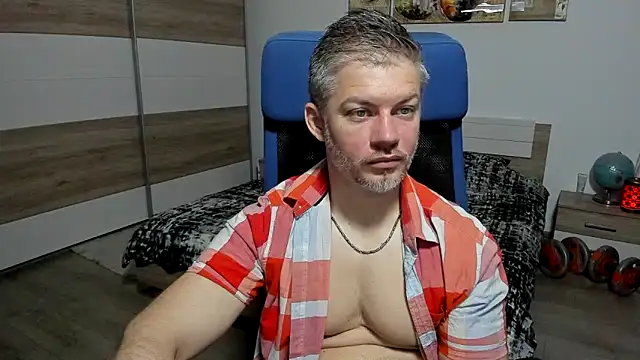 RobbyShawz online show from May 23, 4:00 am