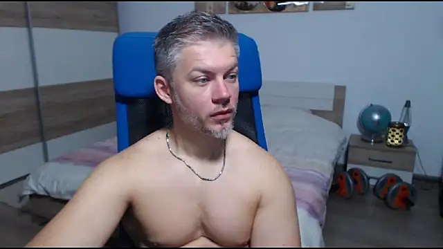 Snapshot of RobbyShawz chatting on September 24, 3:57 am RobbyShawz online show from September 24, 3:57 am
