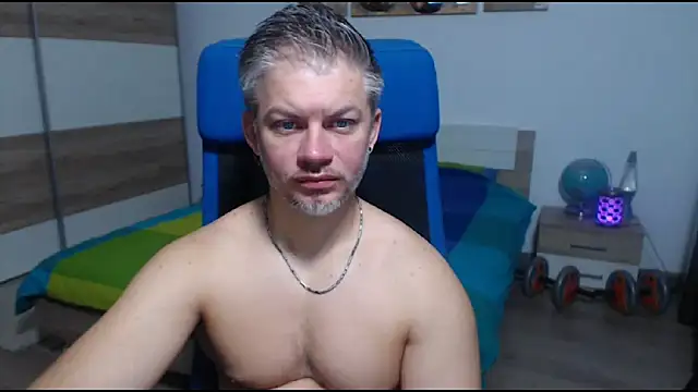 Snapshot of RobbyShawz chatting on October 17, 4:16 am RobbyShawz online show from October 17, 4:16 am
