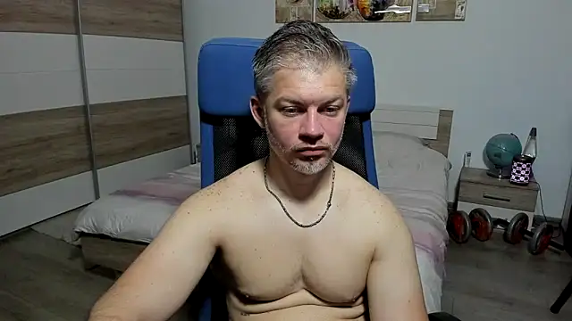 RobbyShawz online show from June 2, 4:45 am