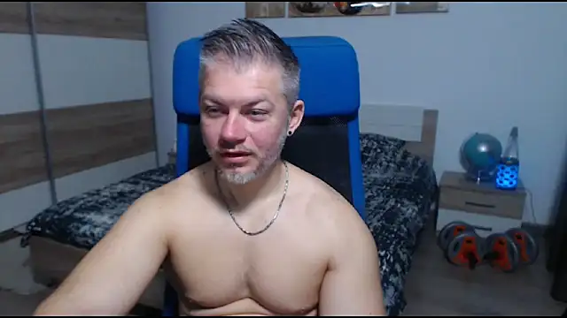 RobbyShawz online show from November 2, 5:23 am