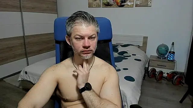 RobbyShawz online show from March 11, 5:23 am