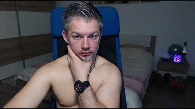 Snapshot of RobbyShawz chatting on March 20, 6:19 am RobbyShawz online show from March 20, 6:19 am
