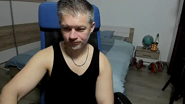 RobbyShawz online show from April 2, 4:52 am