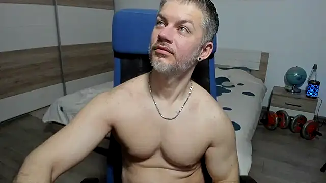 RobbyShawz online show from April 19, 5:08 am