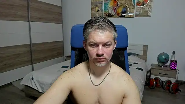RobbyShawz online show from April 21, 4:52 am