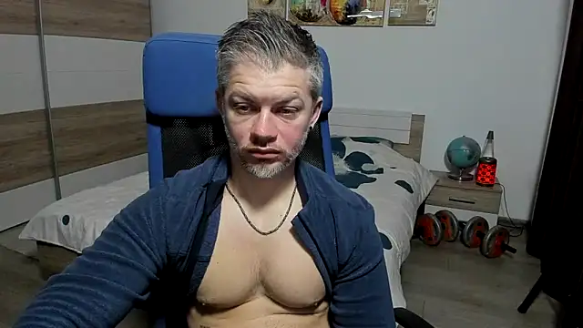 Snapshot of RobbyShawz chatting on February 20, 5:26 am RobbyShawz online show from February 20, 5:26 am