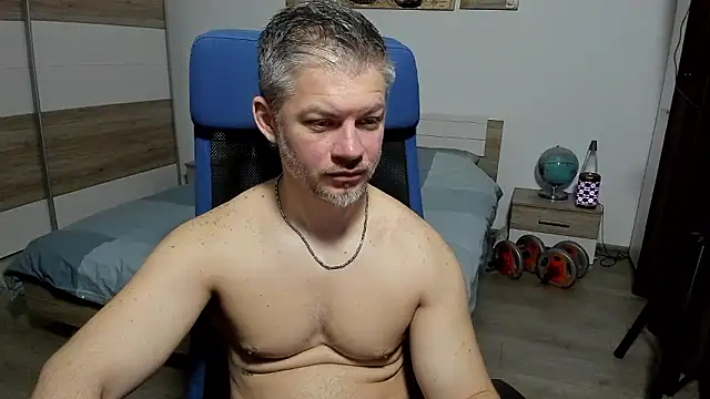 RobbyShawz online show from March 27, 5:16 am