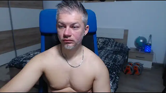 RobbyShawz online show from November 4, 5:11 am