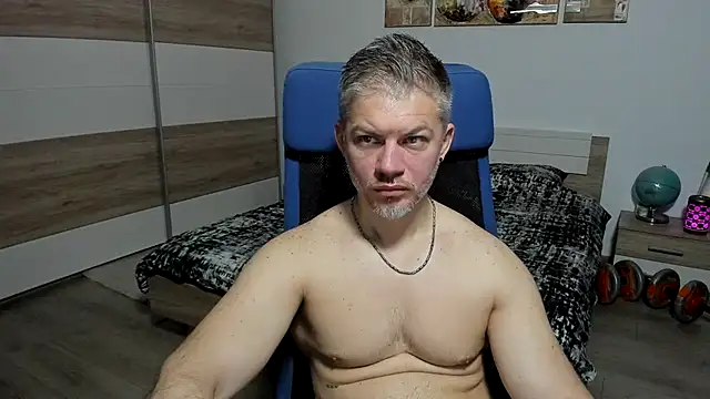 RobbyShawz online show from May 10, 5:11 am