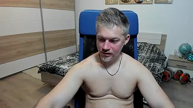 RobbyShawz online show from May 13, 8:10 am