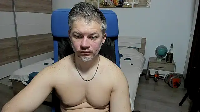 RobbyShawz online show from April 12, 5:22 am