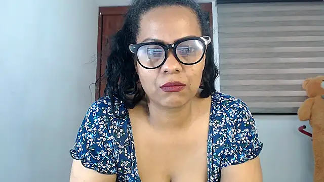 Natashariley1 online show from March 31, 4:53 pm
