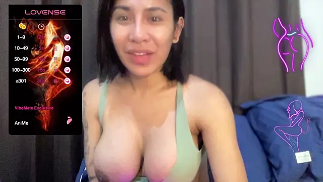Snapshot of Alaia_Pope chatting on October 17, 7:37 pm Alaia Pope online show from October 17, 7:37 pm