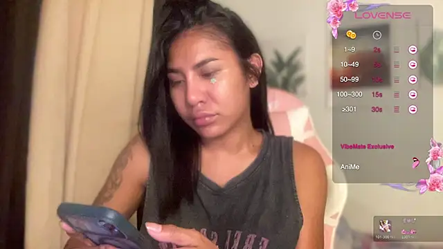 Snapshot of Alaia_Pope chatting on July 2, 2:45 am Alaia Pope online show from July 2, 2:45 am