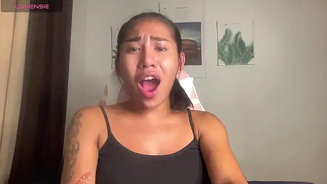 Snapshot of Alaia_Pope chatting on June 19, 6:25 pm Alaia Pope online show from June 19, 6:25 pm