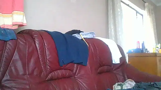 Snapshot of xykenrah@xh chatting on September 24, 11:28 am xykenrahxh online show from September 24, 11:28 am