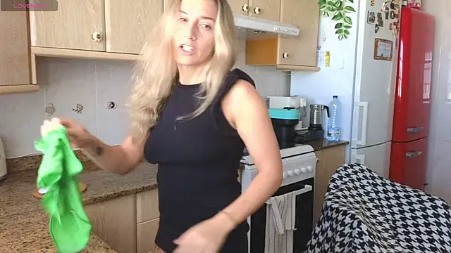 Lunamix online show from April 3, 11:49 am