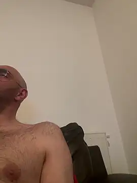 slim1976006 online show from May 4, 10:56 pm