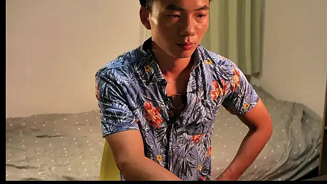 Snapshot of asiahot_liam chatting on October 9, 12:49 pm asiahot liam online show from October 9, 12:49 pm