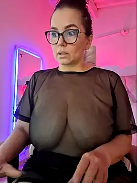 MariaPau 83 online show from April 9, 7:31 pm