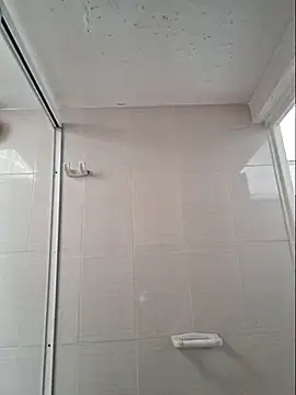 Snapshot of MariaPau_83 chatting on May 17, 4:29 pm MariaPau 83 online show from May 17, 4:29 pm