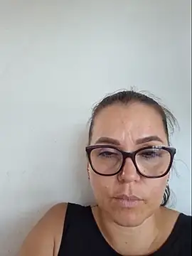 Snapshot of MariaPau_83 chatting on June 10, 6:31 pm MariaPau 83 online show from June 10, 6:31 pm