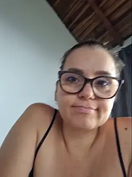 Snapshot of MariaPau_83 chatting on June 16, 3:34 pm MariaPau 83 online show from June 16, 3:34 pm