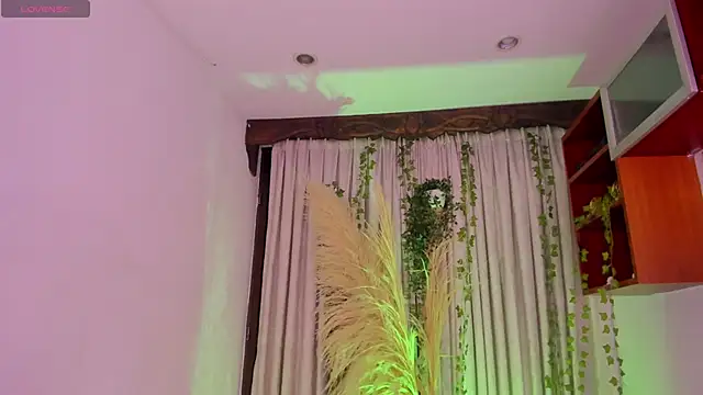 Rianamanson online show from March 23, 4:34 am