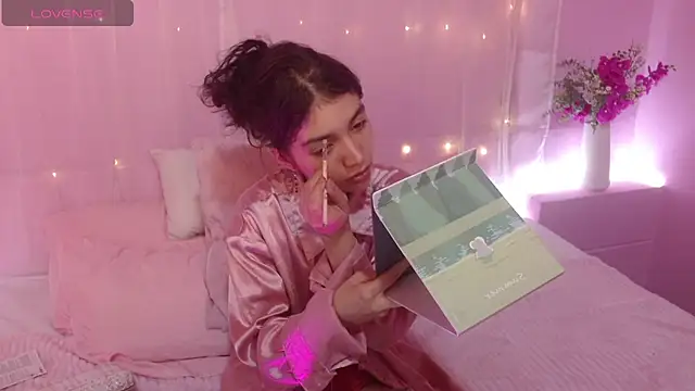 Sweetcristin online show from May 30, 2:51 am