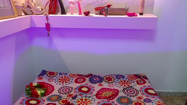 Sweetcristin online show from October 18, 2:02 am