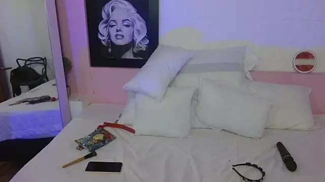 Sweetcristin online show from April 29, 12:59 am