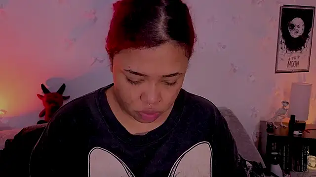 Snapshot of pamela_doll3 chatting on June 16, 4:56 am pamela doll3 online show from June 16, 4:56 am