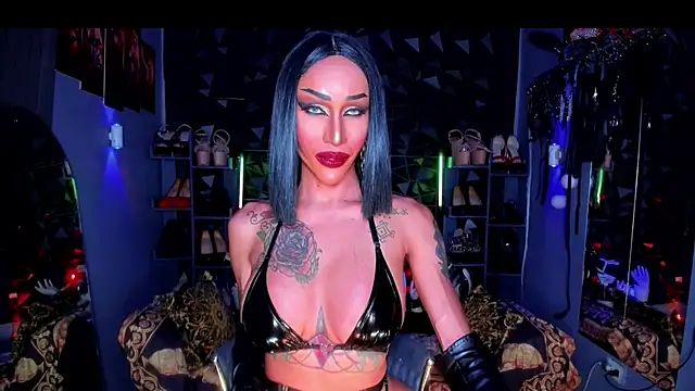 Snapshot of AlodiaDexhibitionist chatting on April 4, 1:12 am AlodiaDexhibitionist online show from April 4, 1:12 am