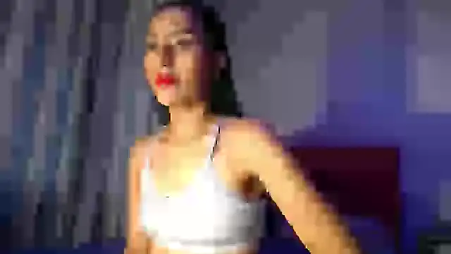 LisaRiveraxxx online show from April 2, 3:30 pm