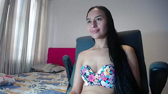 LisaRiveraxxx online show from February 5, 6:26 pm