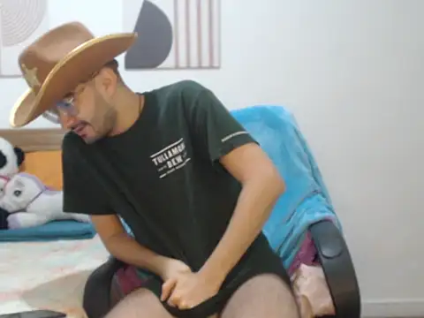 Snapshot of peterannaud chatting on October 10, 11:22 am peterannaud online show from October 10, 11:22 am