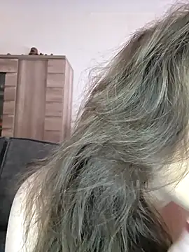 cristalines online show from February 9, 9:51 am