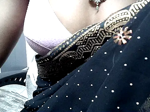 Snapshot of Spooja12 chatting on July 3, 3:29 pm Spooja12 online show from July 3, 3:29 pm