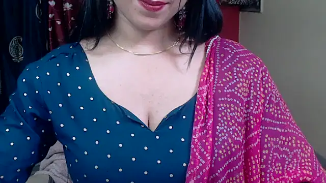 Naiaa-mylove online show from March 21, 10:50 am