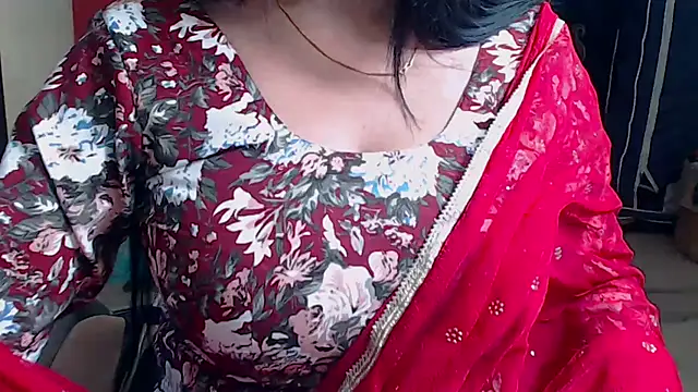 Naiaa-mylove online show from December 5, 7:29 am