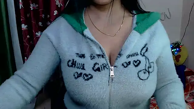 Naiaa-mylove online show from February 11, 6:35 am