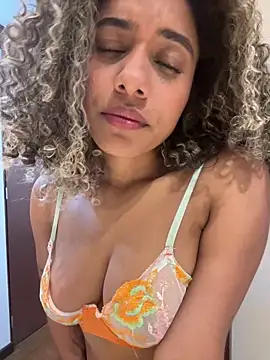 Snapshot of Belkaj chatting on November 25, 12:22 am Belkaj online show from November 25, 12:22 am