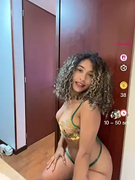 Snapshot of Belkaj chatting on May 11, 11:13 pm Belkaj online show from May 11, 11:13 pm