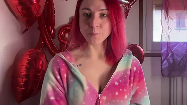 Snapshot of Nikky_Divine chatting on February 19, 10:34 am Nikky Divine online show from February 19, 10:34 am