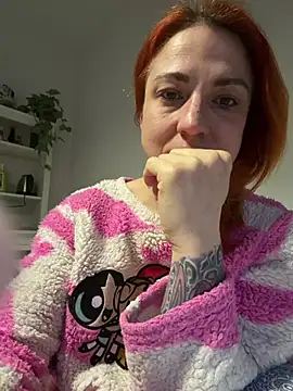 Nikky Divine online show from April 1, 5:20 am