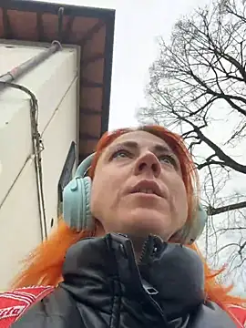 Nikky Divine online show from March 29, 8:27 am